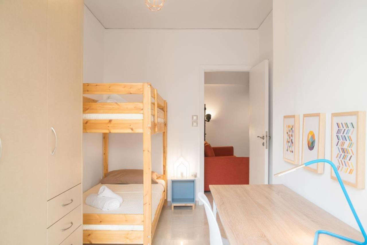 Cozy Apartment In Central Athens - Sleeps 5 ภายนอก รูปภาพ